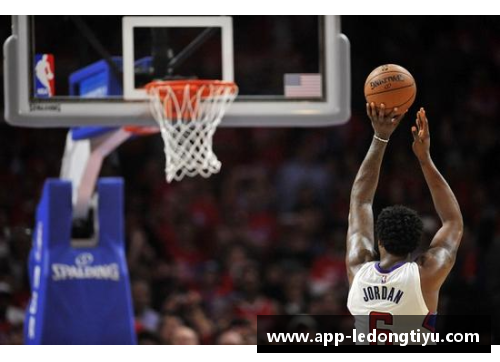 虎扑NBA手机版：深度解析球员数据与比赛战术的最佳平台